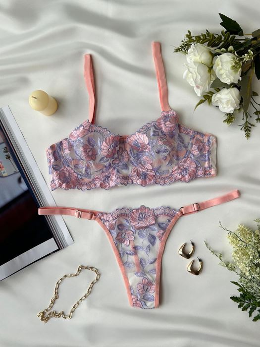 Mor Pembe Çiçek Desenli Tangalı Sütyen Takımı resmi