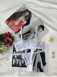 Beyaz Transparan Çiçekli Tangalı Sütyen Takımı resmi
